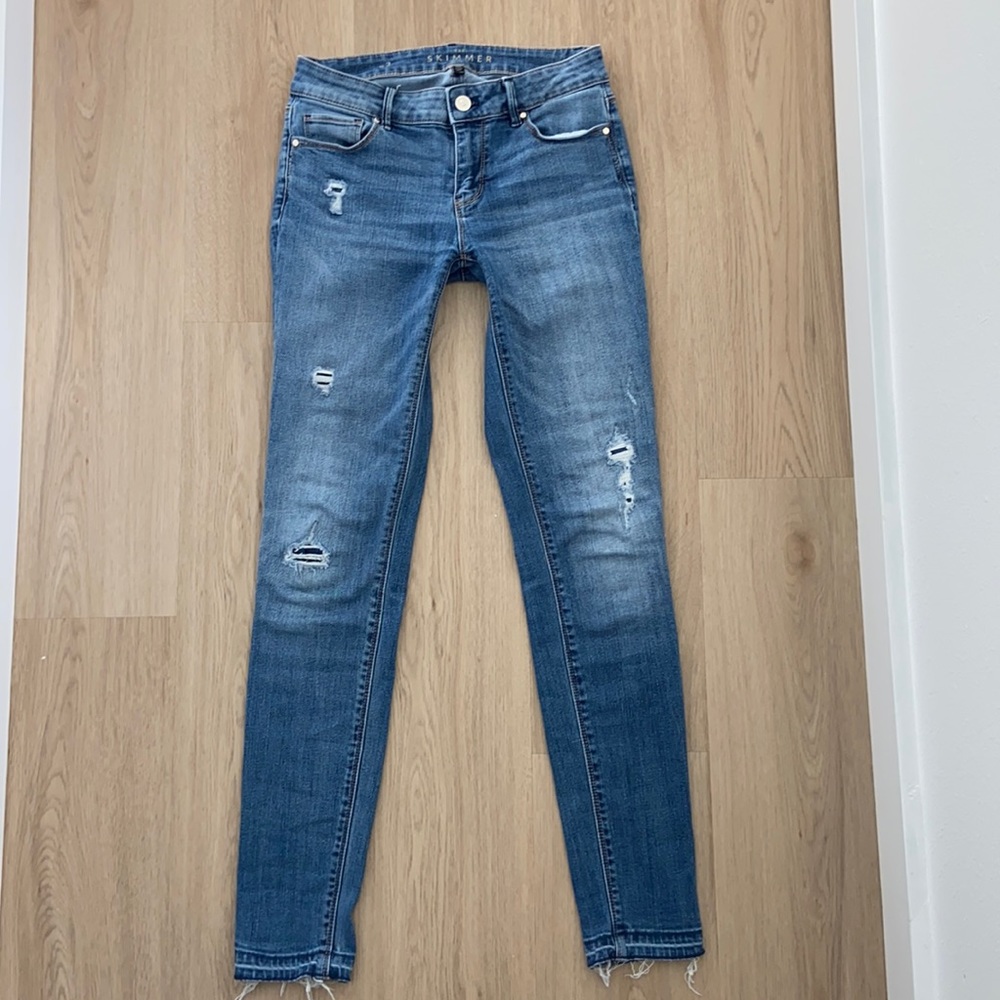 White House Black Market “The Skimmer” Jean